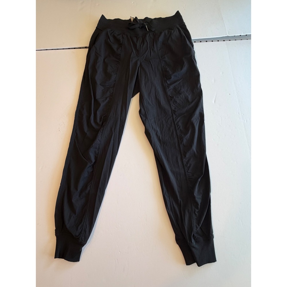 Lululemon Beyond the Studio Jogger Black Ruched Textured Pants Womens Size 8
